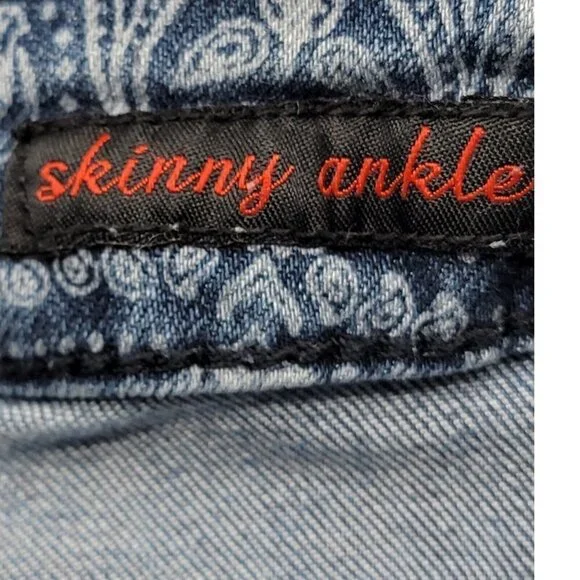 Earl Women’s Blue Paisley Skinny Ankle Jeans Size 6  Retail $54 - Picture 4 of 10